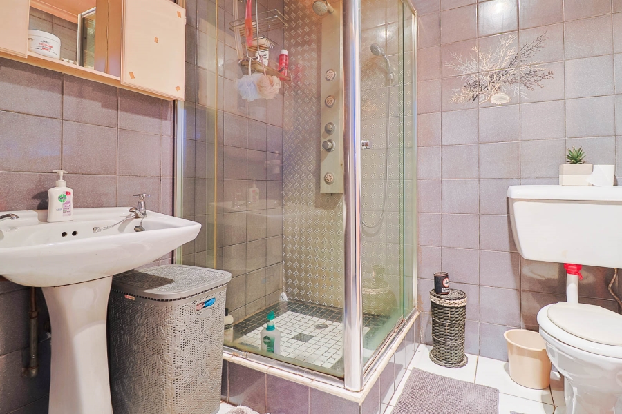 4 Bedroom Property for Sale in Brackendowns Gauteng