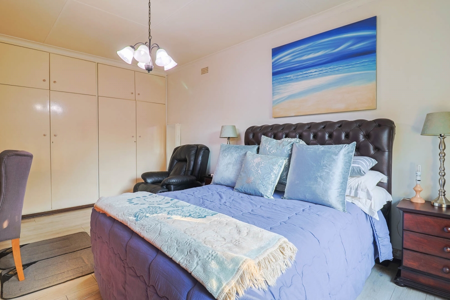 4 Bedroom Property for Sale in Brackendowns Gauteng