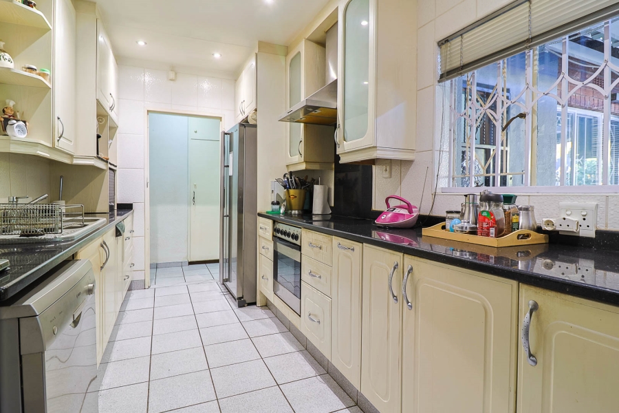 4 Bedroom Property for Sale in Brackendowns Gauteng