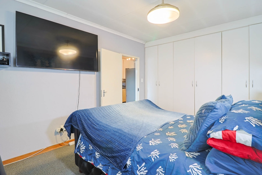 4 Bedroom Property for Sale in Brackendowns Gauteng