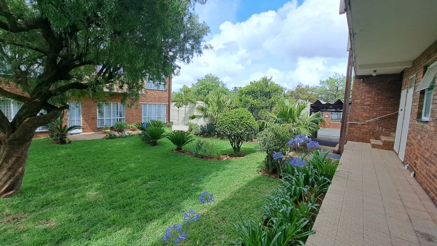To Let 2 Bedroom Property for Rent in Horizon View Gauteng