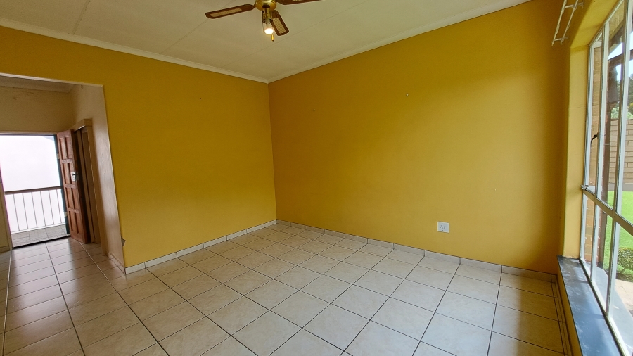 To Let 2 Bedroom Property for Rent in Horizon View Gauteng