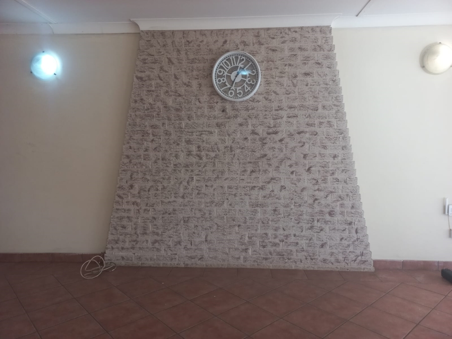 3 Bedroom Property for Sale in Rensburg Gauteng