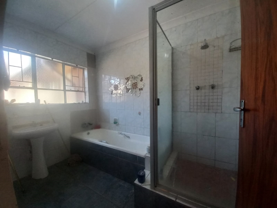 3 Bedroom Property for Sale in Rensburg Gauteng