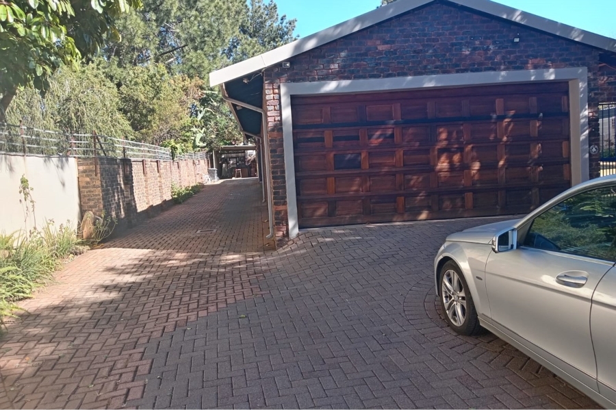 6 Bedroom Property for Sale in Murrayfield Gauteng