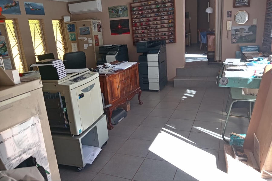 6 Bedroom Property for Sale in Murrayfield Gauteng