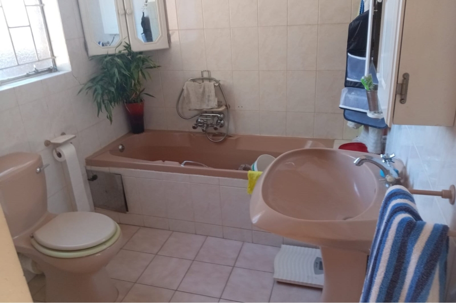6 Bedroom Property for Sale in Murrayfield Gauteng
