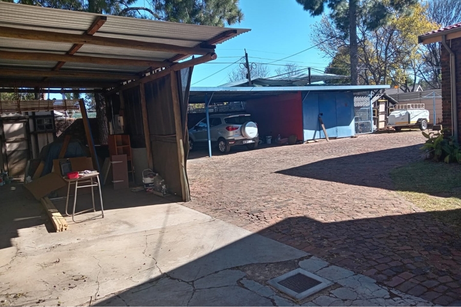 6 Bedroom Property for Sale in Murrayfield Gauteng