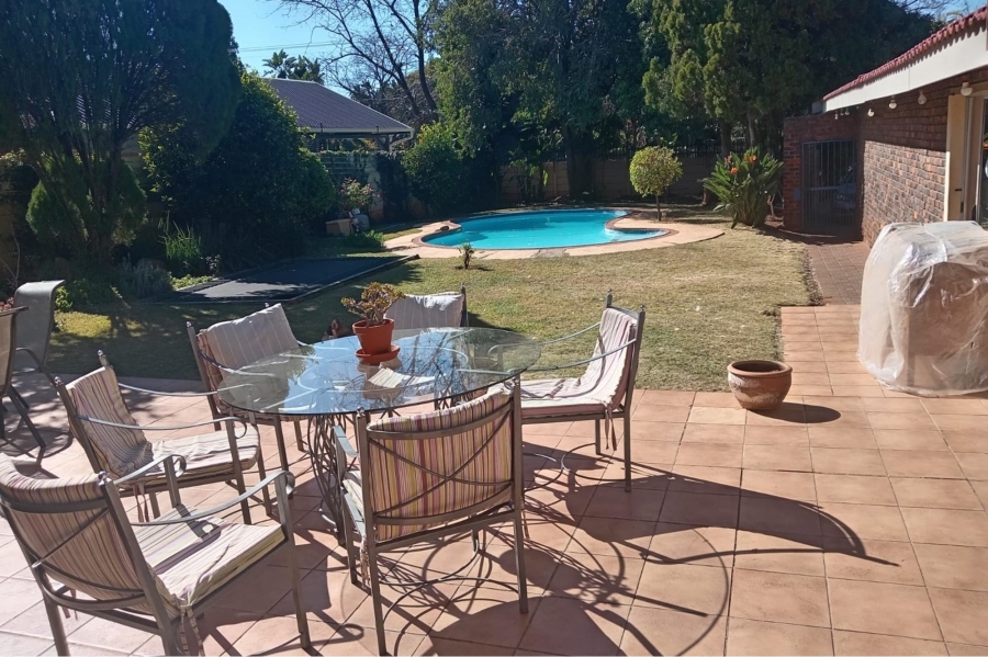 6 Bedroom Property for Sale in Murrayfield Gauteng