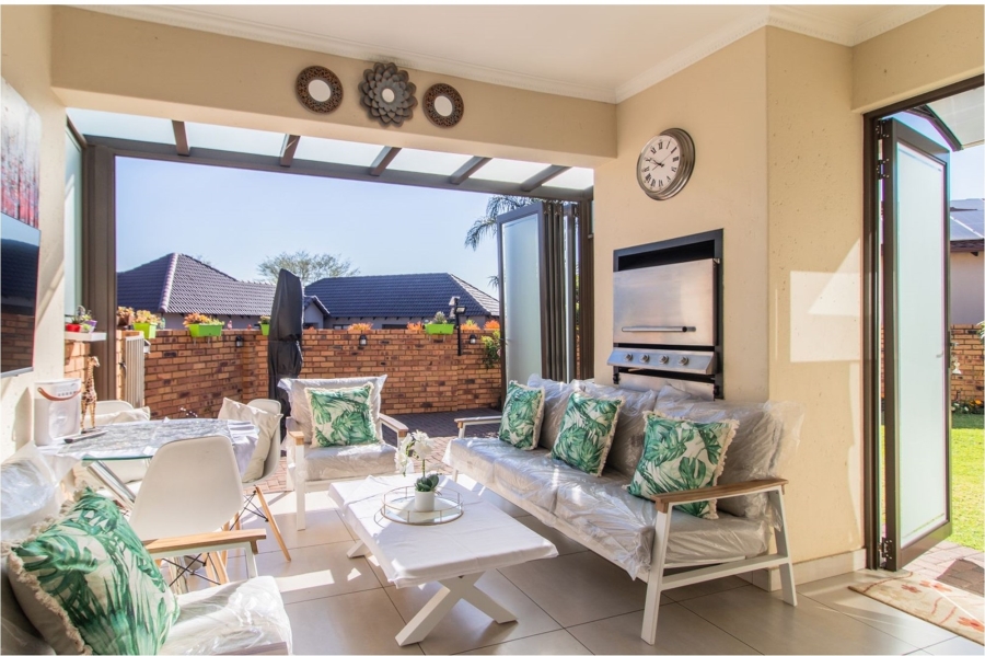 3 Bedroom Property for Sale in Greenstone Hill Gauteng