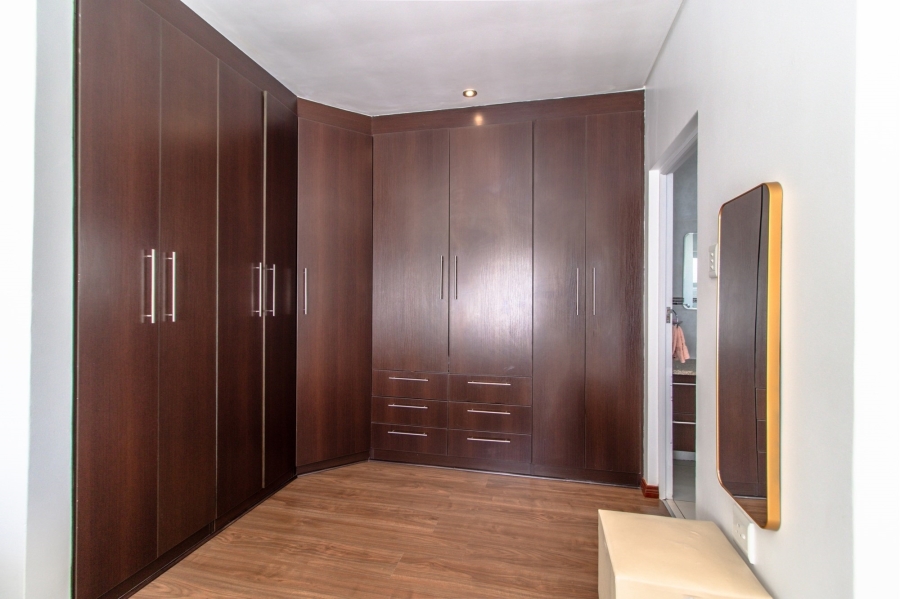 3 Bedroom Property for Sale in Greenstone Hill Gauteng