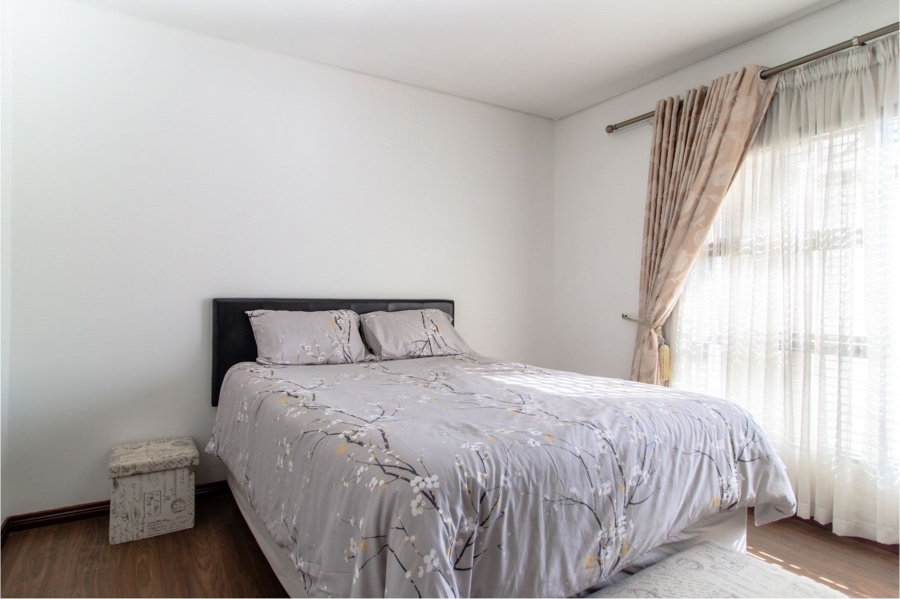 3 Bedroom Property for Sale in Greenstone Hill Gauteng