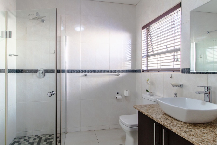 3 Bedroom Property for Sale in Greenstone Hill Gauteng