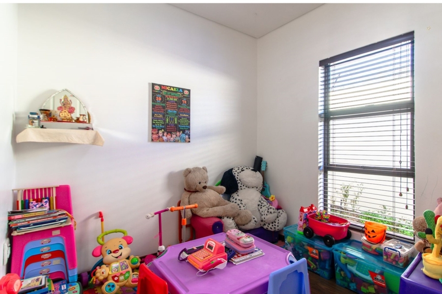 3 Bedroom Property for Sale in Greenstone Hill Gauteng