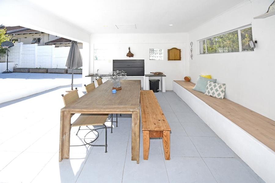 6 Bedroom Property for Sale in Olivedale Gauteng
