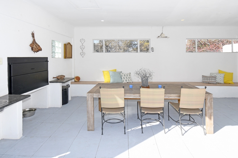 6 Bedroom Property for Sale in Olivedale Gauteng