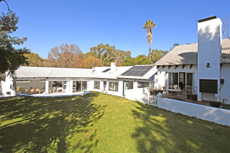 6 Bedroom Property for Sale in Olivedale Gauteng