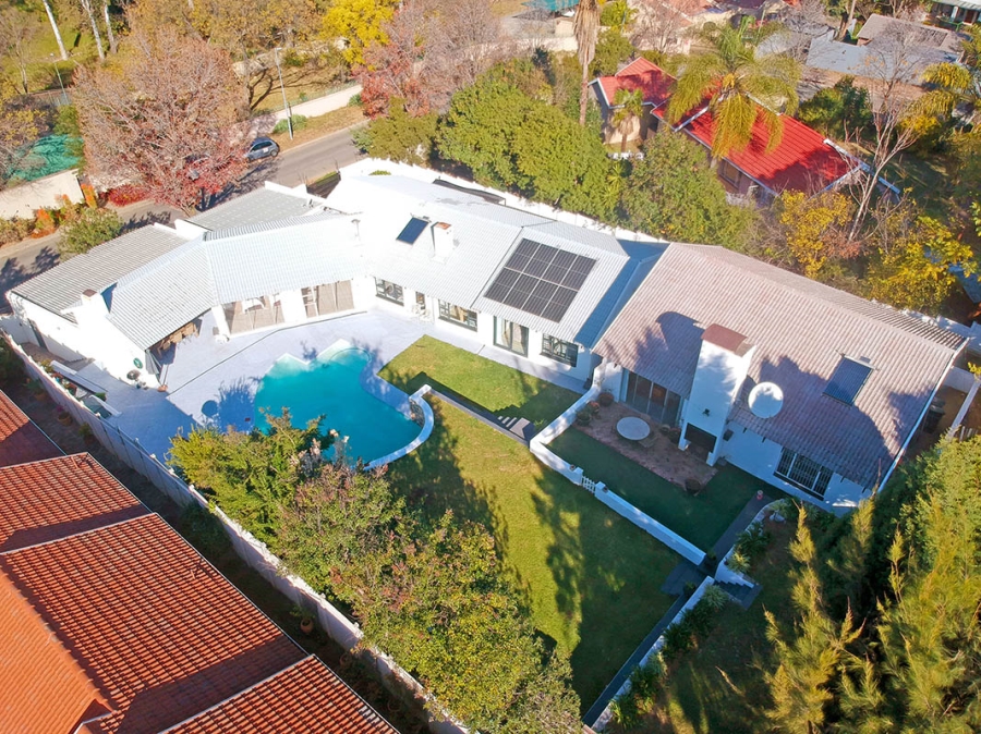 6 Bedroom Property for Sale in Olivedale Gauteng