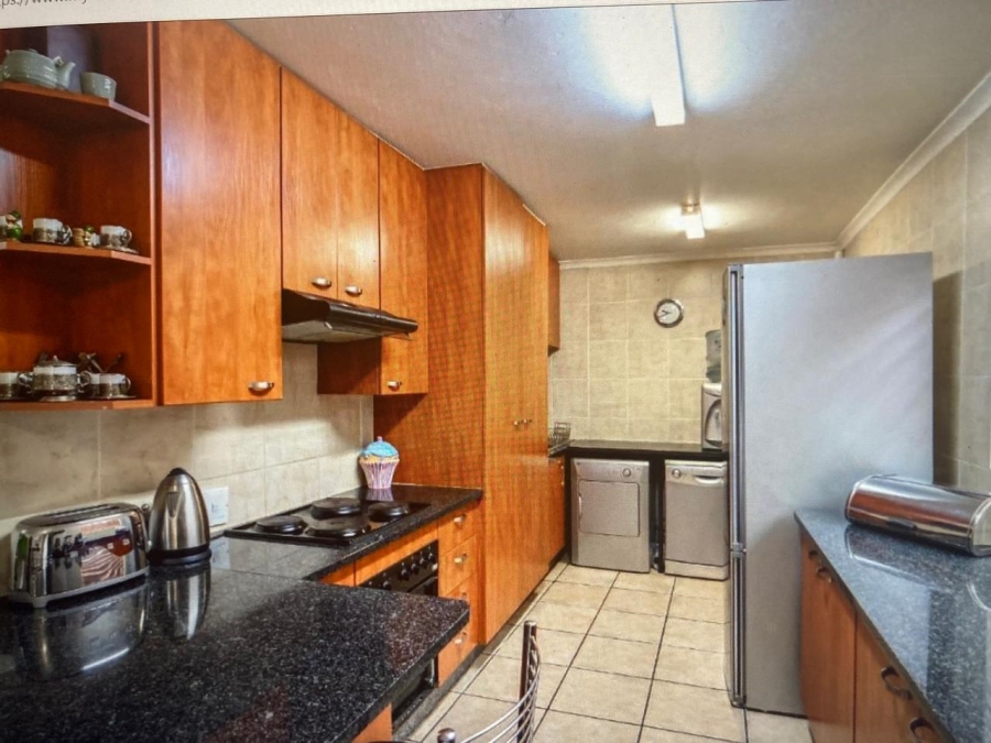 3 Bedroom Property for Sale in Willowbrook Gauteng