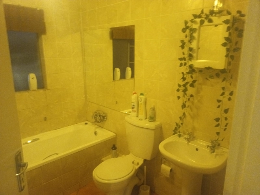 2 Bedroom Property for Sale in Ravensklip Gauteng