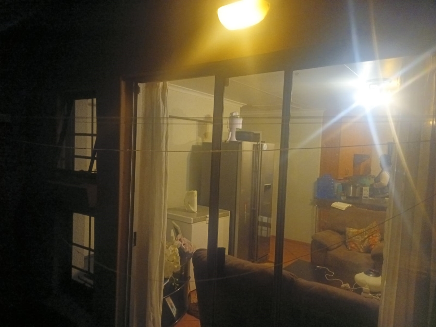 2 Bedroom Property for Sale in Ravensklip Gauteng