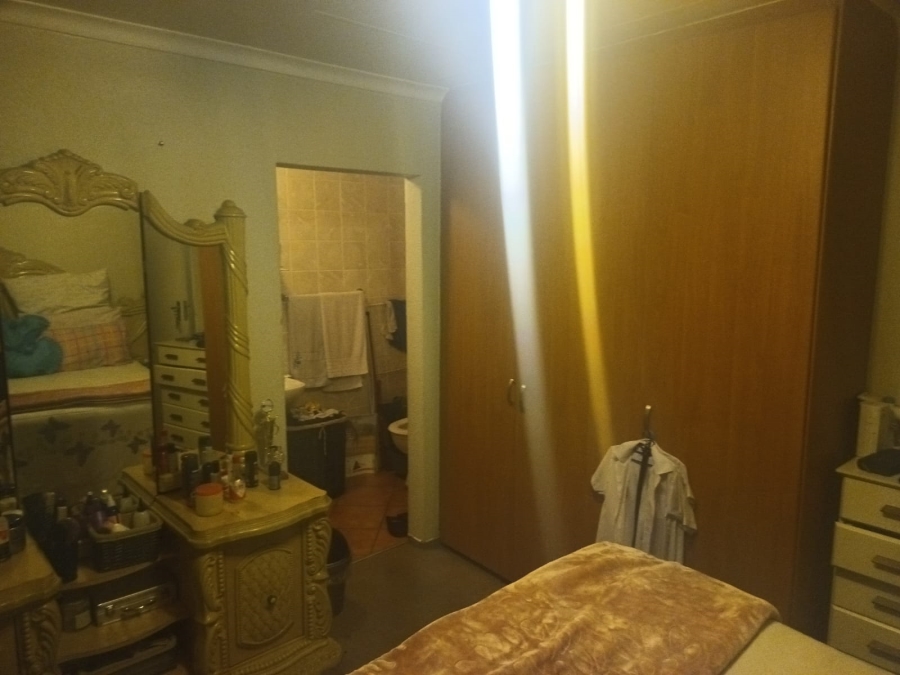 2 Bedroom Property for Sale in Ravensklip Gauteng