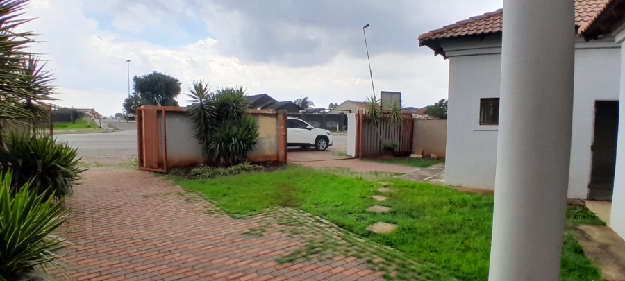 3 Bedroom Property for Sale in Vosloorus Gauteng