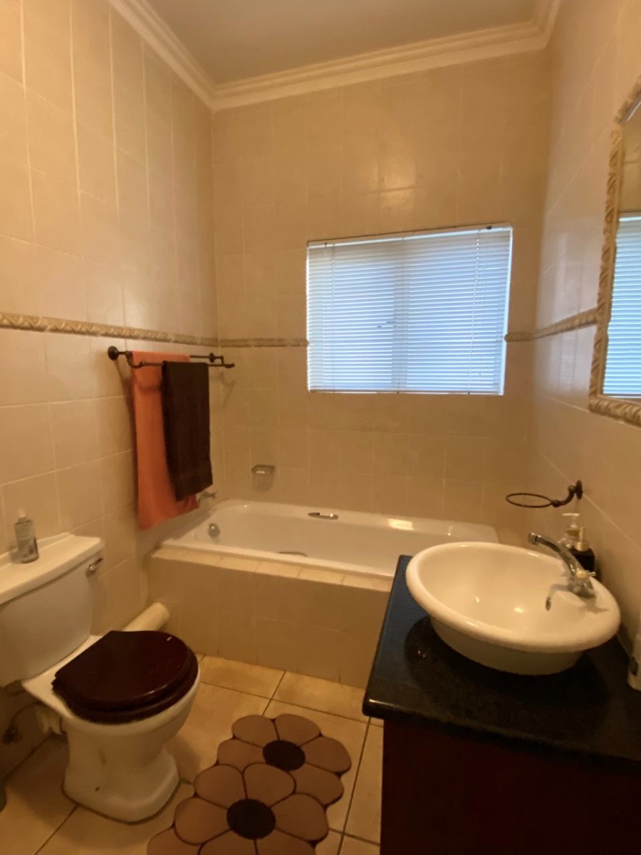 2 Bedroom Property for Sale in Olympus AH Gauteng