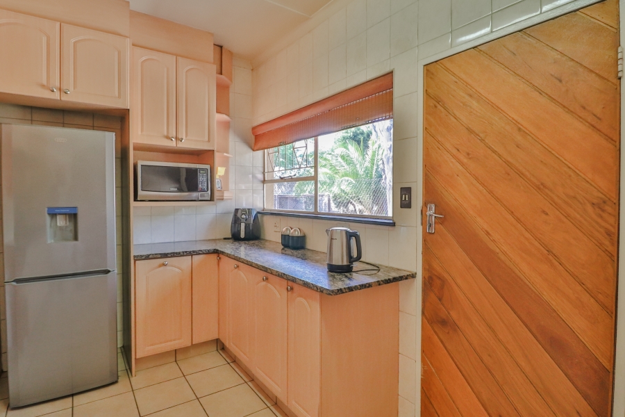 To Let 4 Bedroom Property for Rent in Parkhill Gardens Gauteng