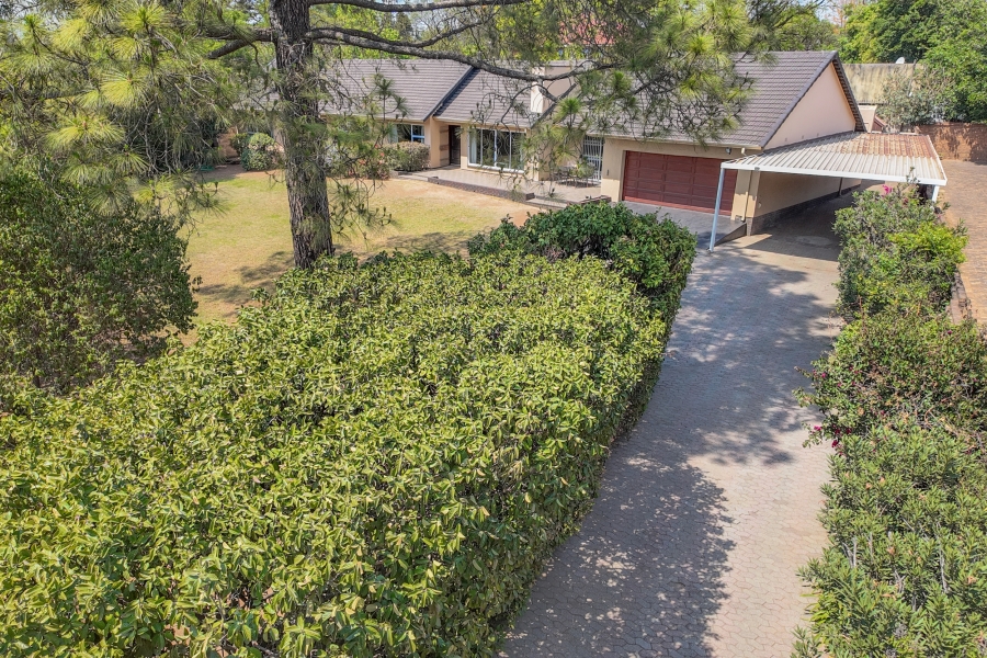 To Let 4 Bedroom Property for Rent in Parkhill Gardens Gauteng