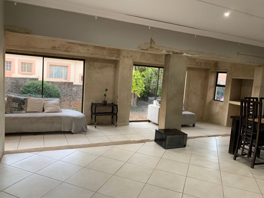 4 Bedroom Property for Sale in Thatchfield Estate Gauteng