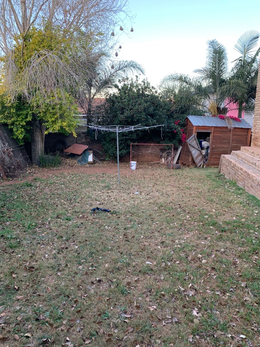 4 Bedroom Property for Sale in Thatchfield Estate Gauteng