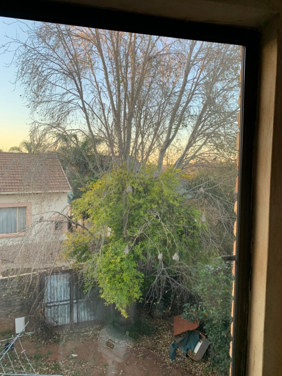 4 Bedroom Property for Sale in Thatchfield Estate Gauteng