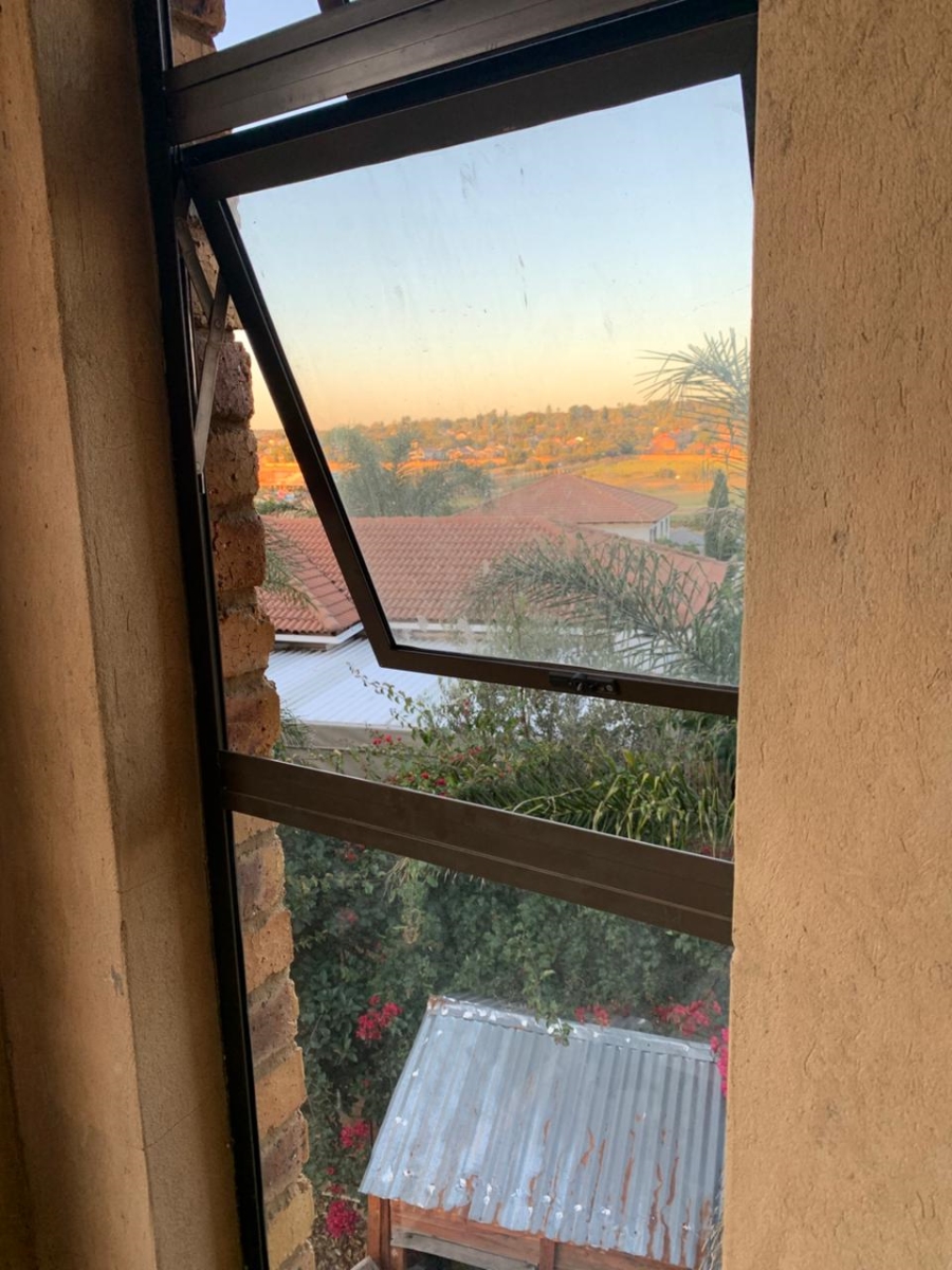 4 Bedroom Property for Sale in Thatchfield Estate Gauteng
