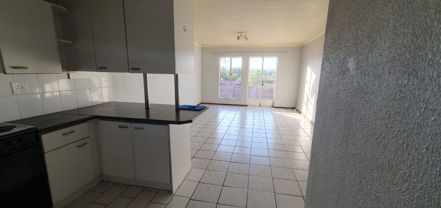To Let 2 Bedroom Property for Rent in Randhart Gauteng