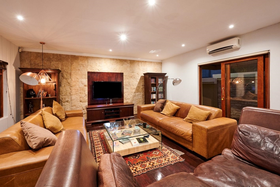 4 Bedroom Property for Sale in Paulshof Gauteng