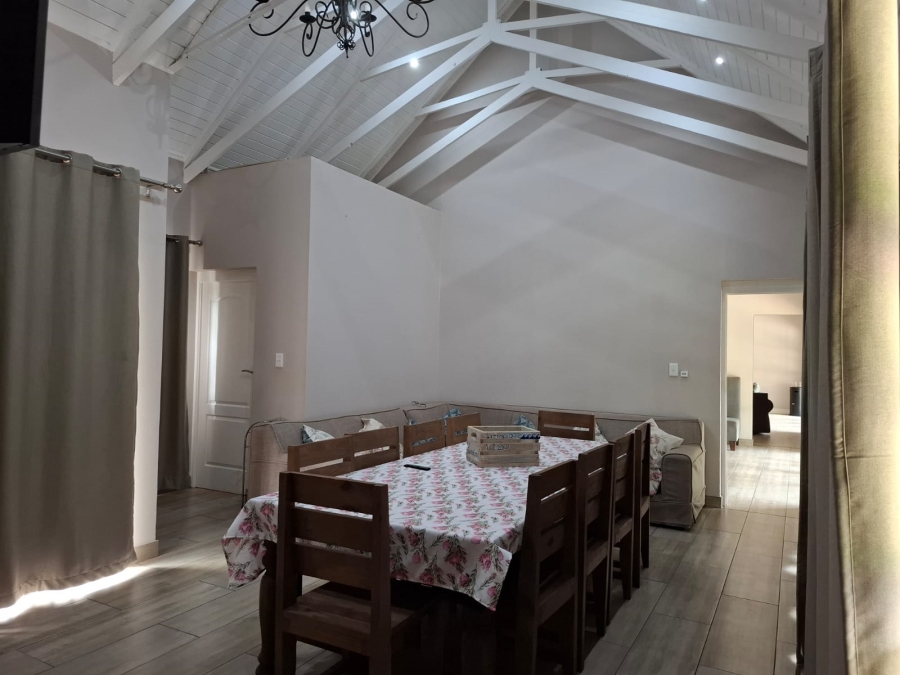 4 Bedroom Property for Sale in Unitas Park Gauteng