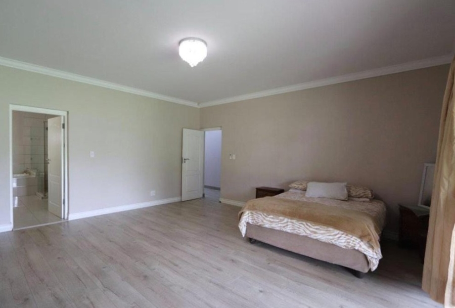 4 Bedroom Property for Sale in Unitas Park Gauteng