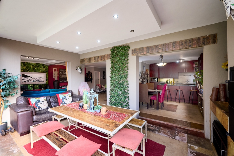 3 Bedroom Property for Sale in Halfway Gardens Gauteng
