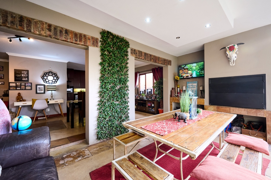 3 Bedroom Property for Sale in Halfway Gardens Gauteng