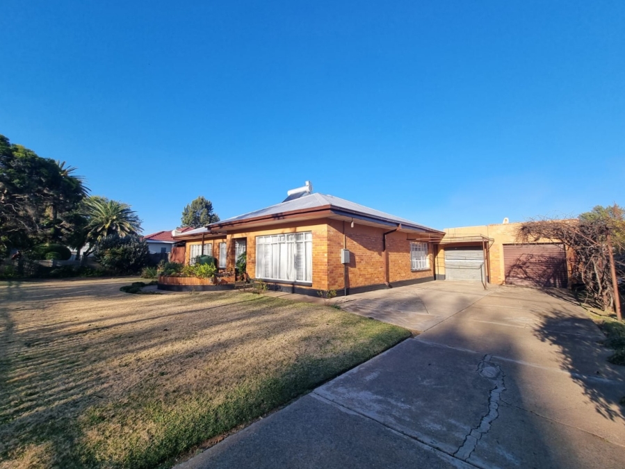 4 Bedroom Property for Sale in Three Rivers Gauteng