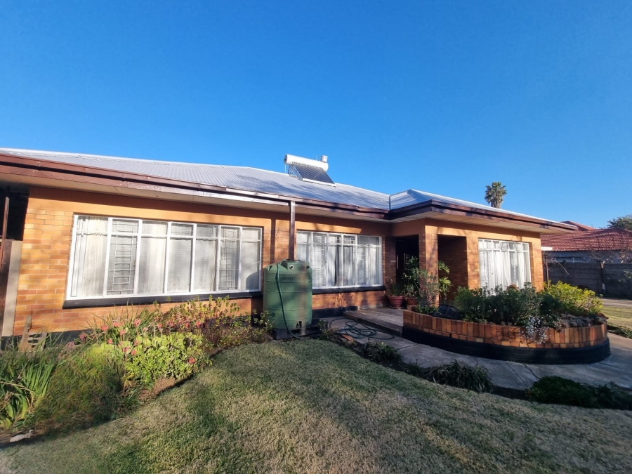 4 Bedroom Property for Sale in Three Rivers Gauteng