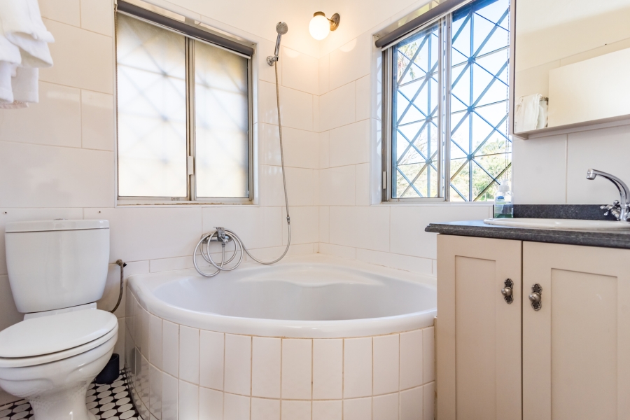 1 Bedroom Property for Sale in Lynnwood Glen Gauteng