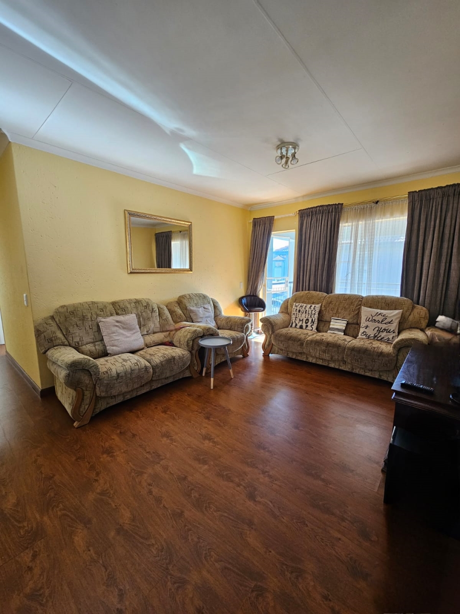 2 Bedroom Property for Sale in Rynfield A H Gauteng