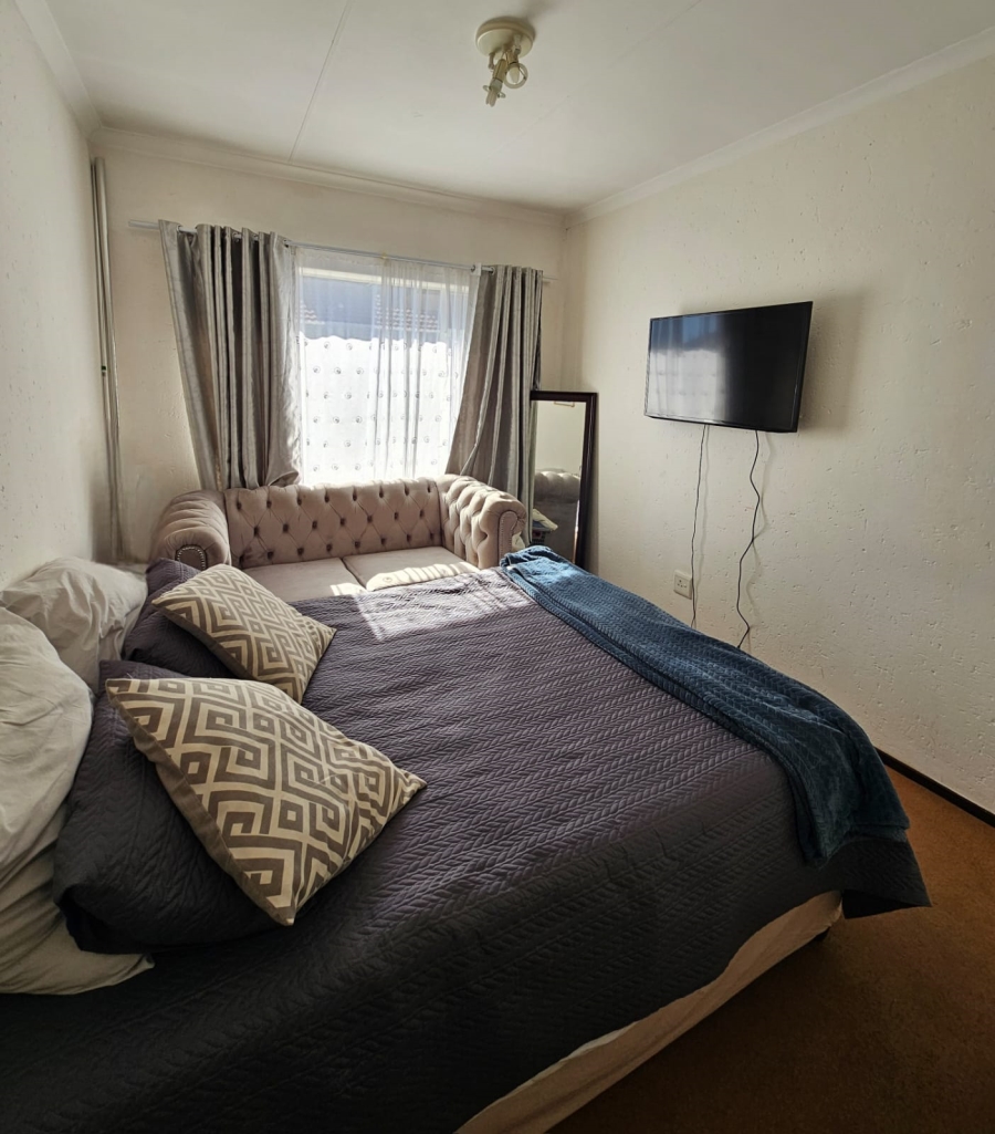 2 Bedroom Property for Sale in Rynfield A H Gauteng