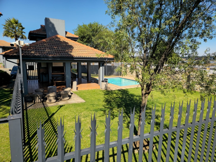 2 Bedroom Property for Sale in Rynfield A H Gauteng