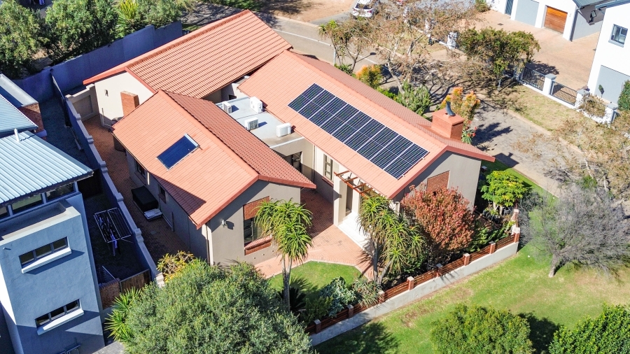 3 Bedroom Property for Sale in Copperleaf Estate Gauteng
