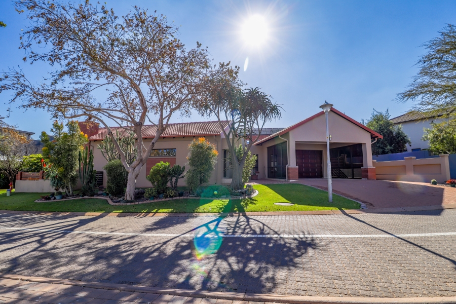 3 Bedroom Property for Sale in Copperleaf Estate Gauteng