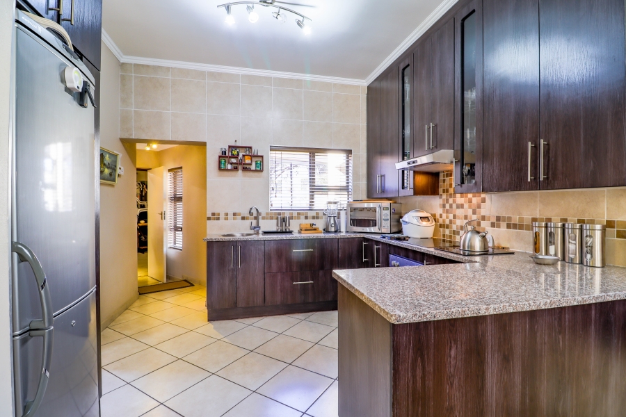 3 Bedroom Property for Sale in Copperleaf Estate Gauteng