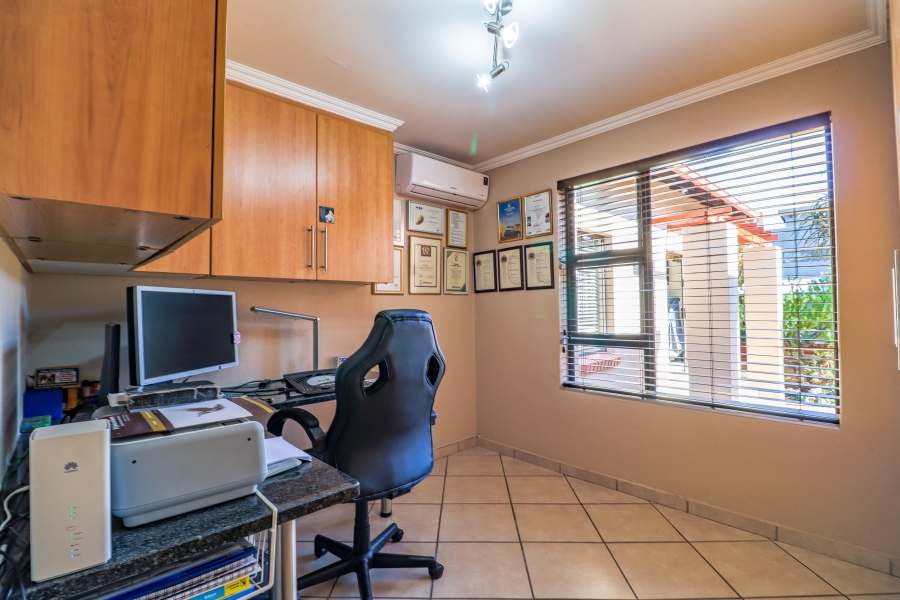3 Bedroom Property for Sale in Copperleaf Estate Gauteng